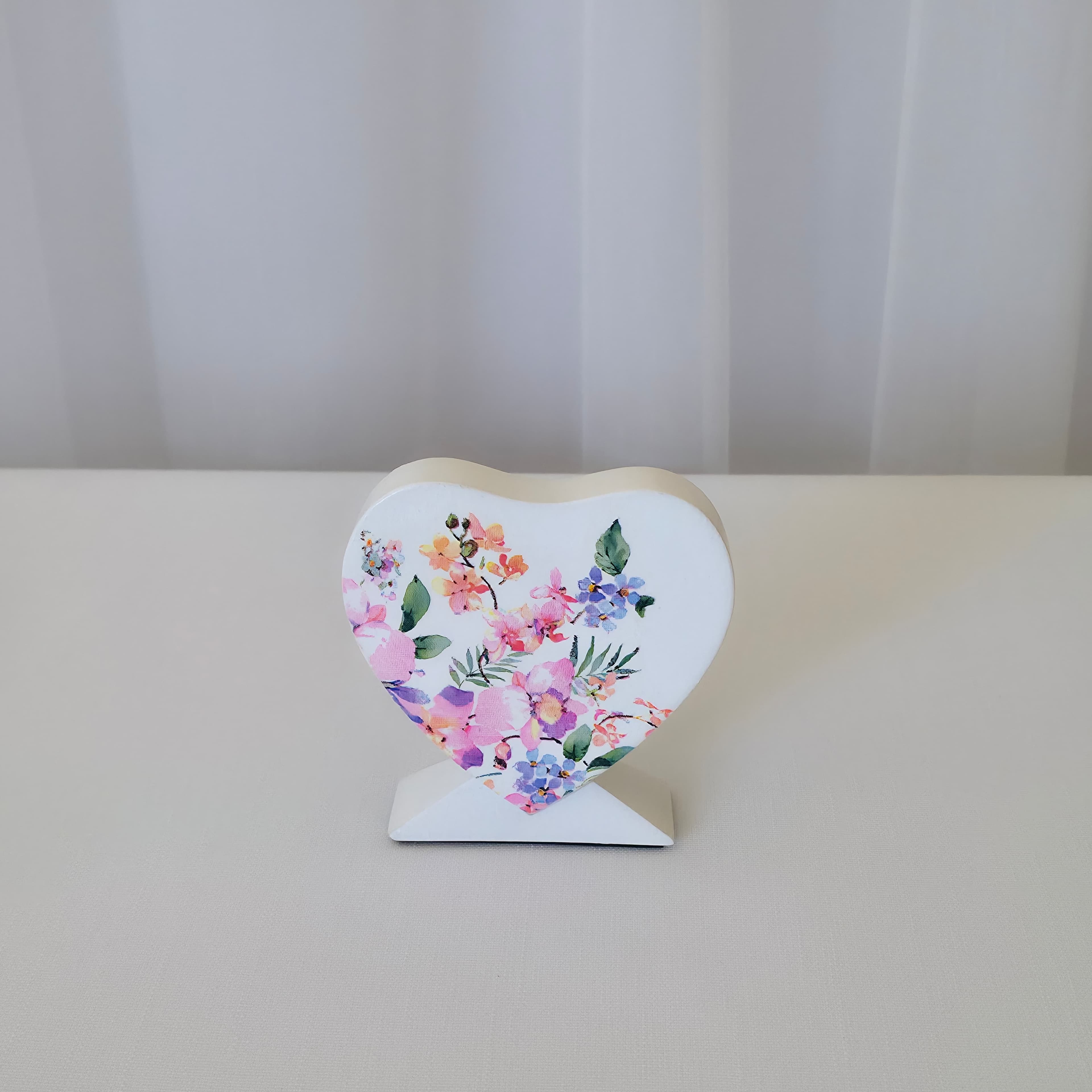 Flora - Thumbnail 2
